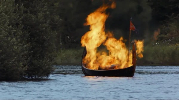 Pyre boat
